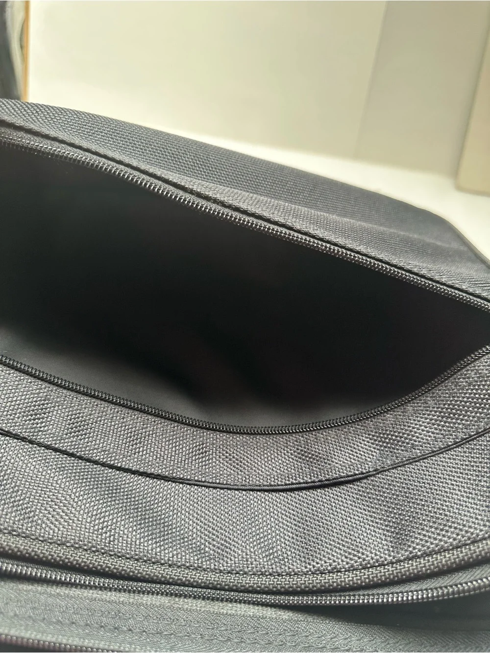 NEW Samsonite Laptop Computer Travel Shoulder Bag Briefcase 17x 13 VTG 90s USA